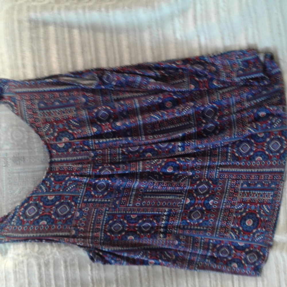 Pretty Sleeveless Floral Tunic